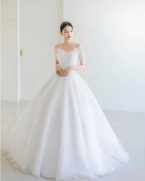 디아일 드레스 피팅 쇼케이스 5